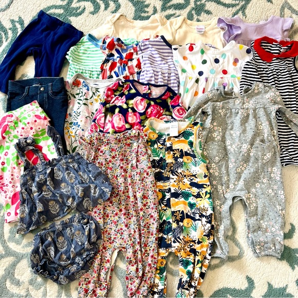 Huge baby girl 6-12 month spring/summer bundle